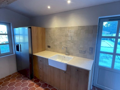 Création d’une suite haut de gamme avec cuisine et sauna à Apt